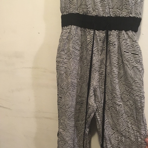 Material Girl | Jumpsuit / Romper - Picture 5 of 7